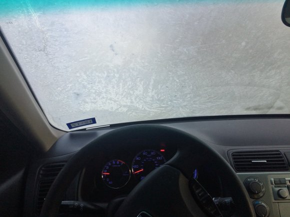 01 icy windshield