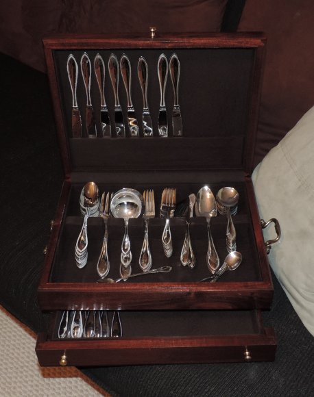 10 silverware box