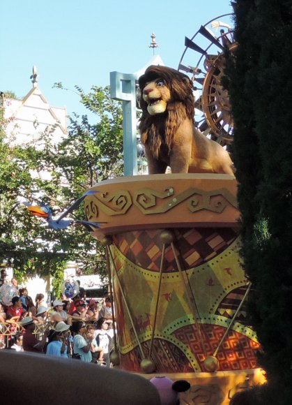 08 18 parade simba