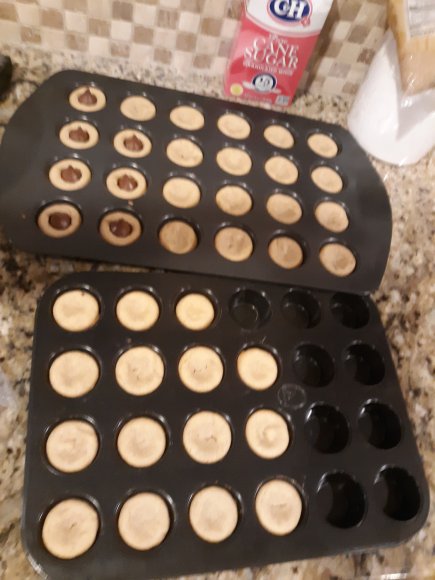 26 peanut butter cookies