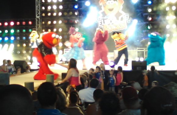 28 elmo rocks (2)