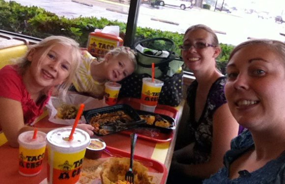 taco casa rhiley lilly becca amy