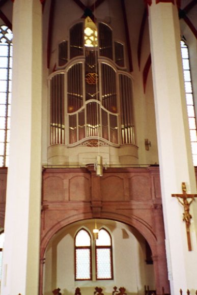 8-5 St Thomas Organ side