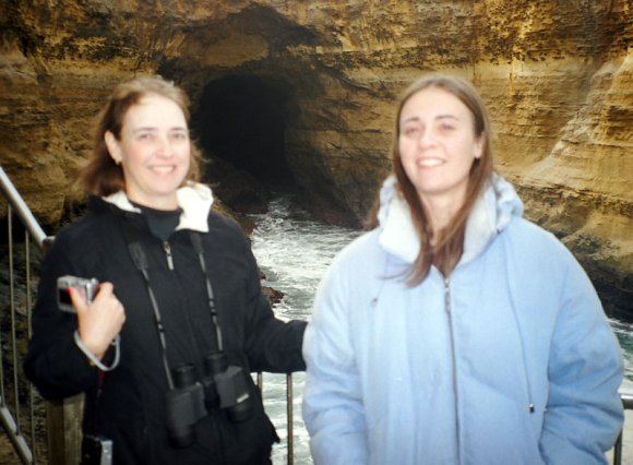 14 great ocean road thunder cave carol lisa