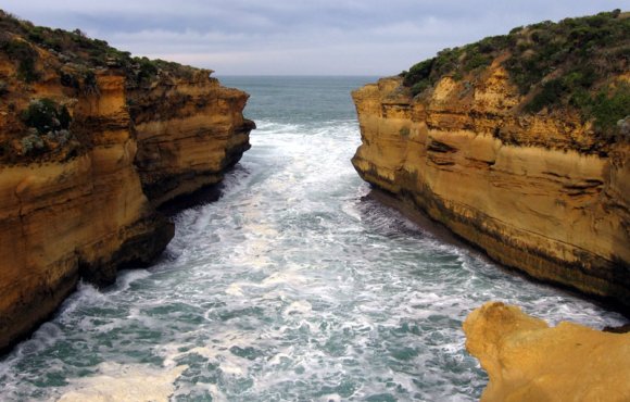 14 great ocean road thunder cave0