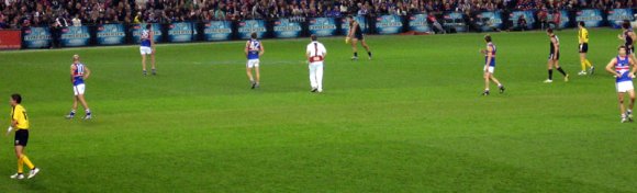 16 melbourne footy05