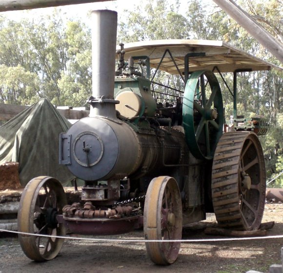 17 echuca old equipment2