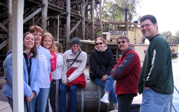 17 echuca paddle boat group