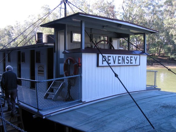 17 echuca paddle boat pevensey2