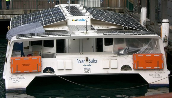 20 Sydney SolarSailer back