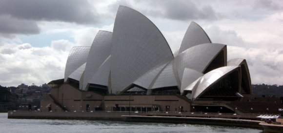 20 Sydney Opera House cloudy