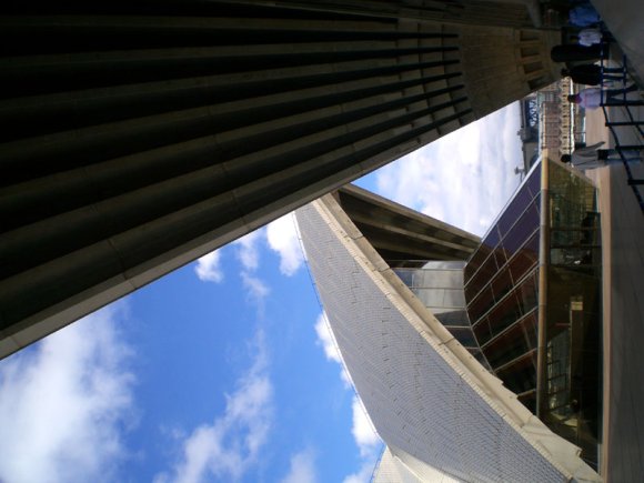 20 Sydney Opera House inside arch