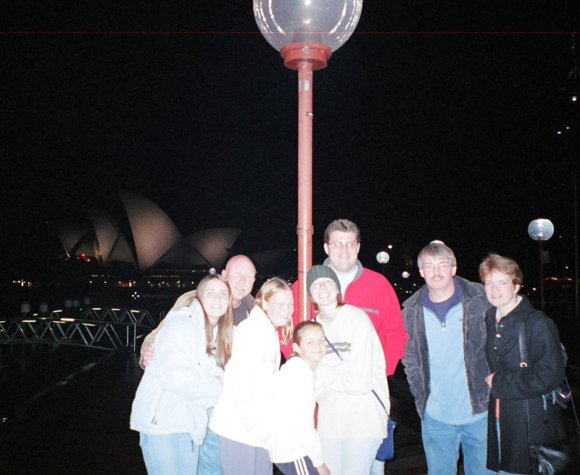 20 sydney opera house night group