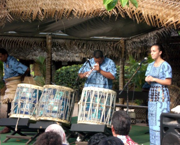 15 tonga nose flute