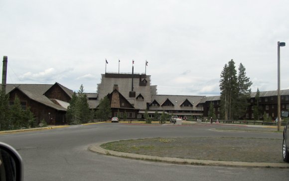 44 old faithful lodge